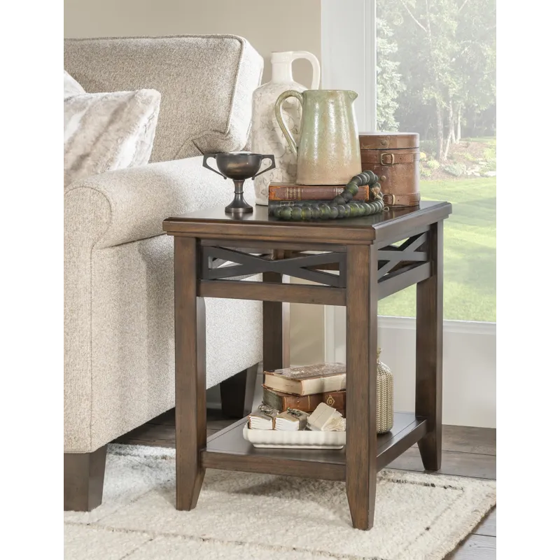 Carson Chairside Table