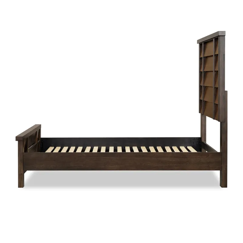 Lake House Complete Two Tone Horizontal Slat Panel Bed - Queen