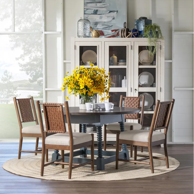 Lake House Round Pedestal Table