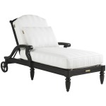 CHAISE LOUNGE