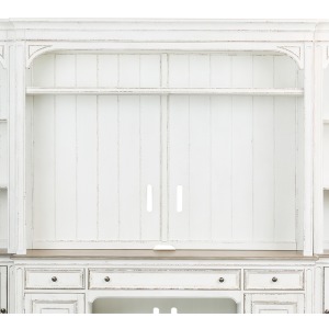 Magnolia Manor Entertainment Hutch