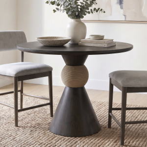 Briarcrest Gathering Table Set