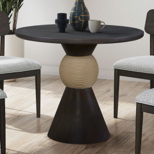 Briarcrest Round Table Set