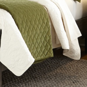 Thornwood Hills Panel Bed Rails
