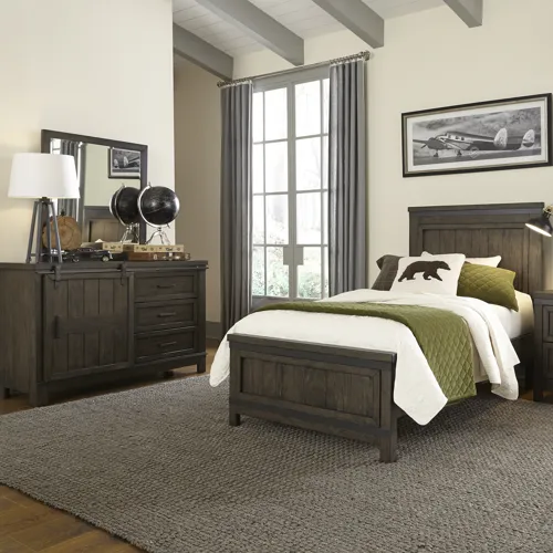 Thornwood Hills Full Panel Bed, Dresser & Mirror