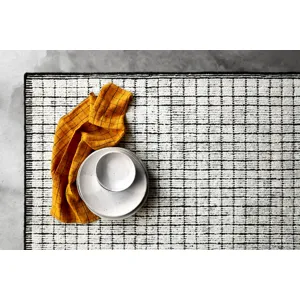 Beverly Ivory / Black Rug (2' 0" X 3' 0")