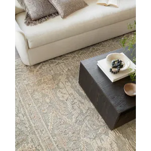 Emilia 2\'-6\" X 13\'-6\" Rug