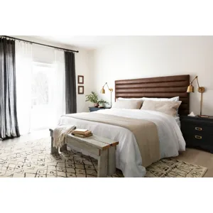 Emory Heather Gray / Black Rug (7' 7" X 10' 6")