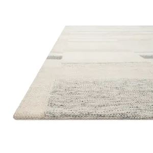 Evelina Ivory / Beige Rug (9' 3" X 13')