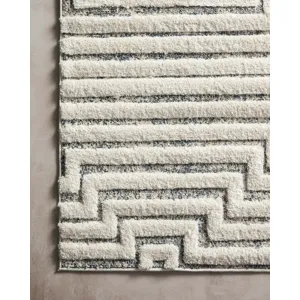 Hagen White / Sky Rug (2' 7" X 10' 10")