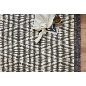 Kenzie Ivory / Charcoal Rug (7' 9" X 9' 9")