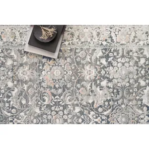 Lucia Grey / Mist Rug (2' 8" X 8')