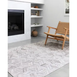 Maddox Lt Grey / Ivory Rug (2' 3" X 3' 9")