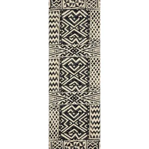 Mika Ivory / Black Rug (10' 6" X 13' 9")