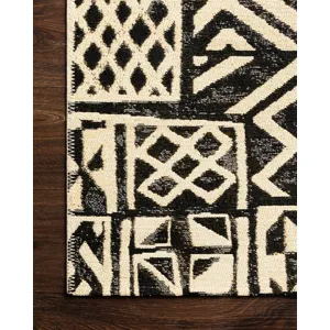 Mika Ivory / Black Rug (10' 6" X 13' 9")