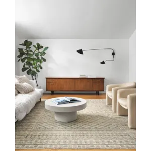 Nola 5\'-6\" X 8\'-6\" Rug