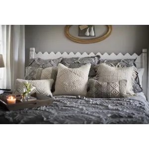 Pillows Grey / Ivory Pillow (22\" X 22\" Cover W/Down)
