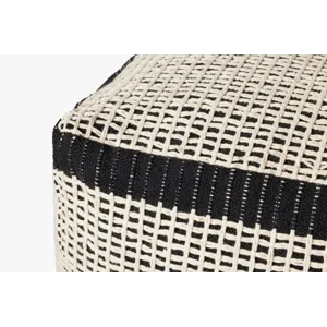 18\"w X 18\"d X 18\"h Pouf