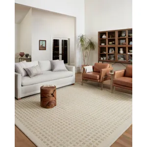 Polly Ivory / Natural Rug (7' 9" X 9' 9")