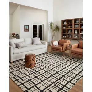 Polly Black / Ivory Rug (2' 0" X 5' 0")