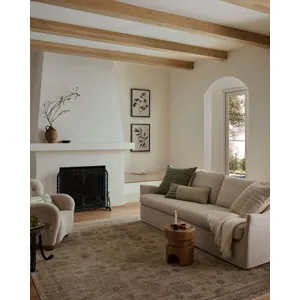 Priscilla 7\'-10\" X 10\' Rug