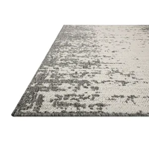 Rainier Ivory / Grey Rug (2' 3" X 7' 7")