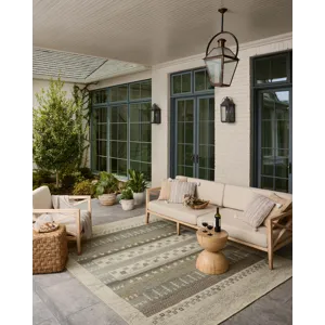 Loloi Saylor Ivory / Earth 7\'-6\" x 10\' Indoor/Outdoor Rug