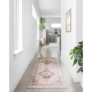 Skye Ivory / Berry Rug (2' 0" X 5' 0")