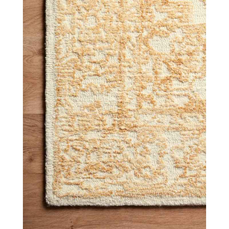 Annie White / Gold Rug (5' 0" X 7' 6")
