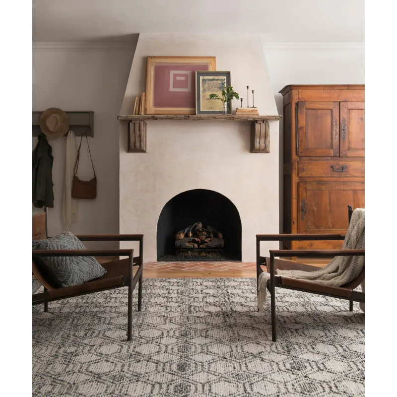 Colleen Grey / Ivory Throw (4\' 2\" X 5\')