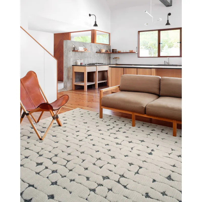 Hagen White / Navy Rug (3' 7" X 5' 7")