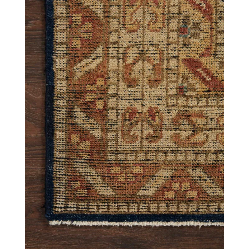 Heirloom 2\'-9\" X 8\'-0\" Rug