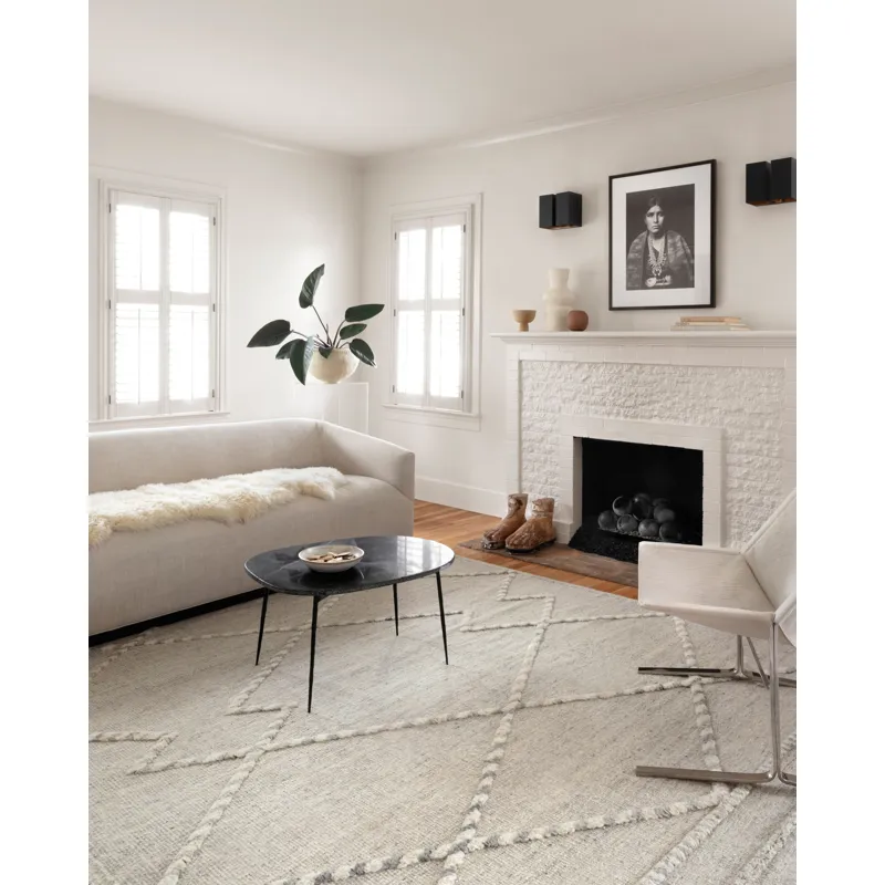 Iman Ivory / Lt. Grey Rug (9' 6" X 13' 6")