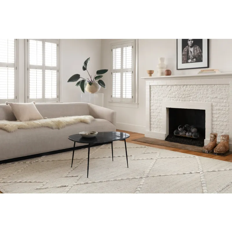 Iman Ivory / Lt. Grey Rug (9' 6" X 13' 6")