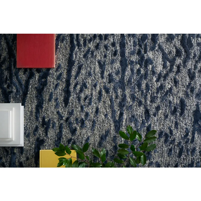 Juneau Steel / Blue Rug (3' 6" X 5' 6")