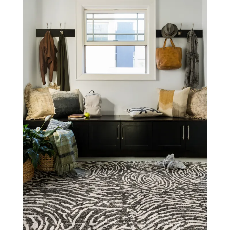 Juneau Charcoal / Silver Rug (3' 6" X 5' 6")