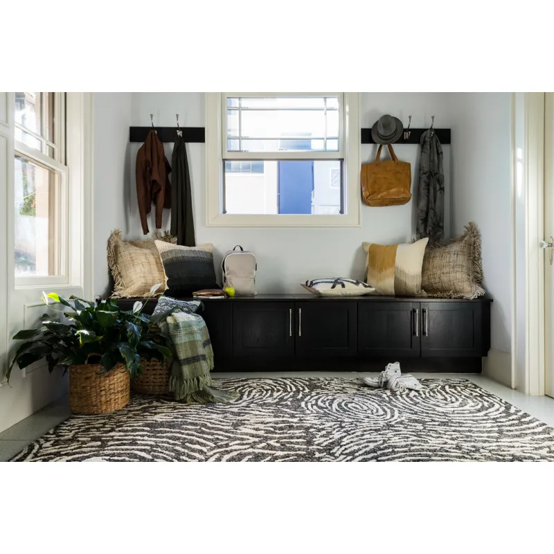 Juneau Charcoal / Silver Rug (3' 6" X 5' 6")
