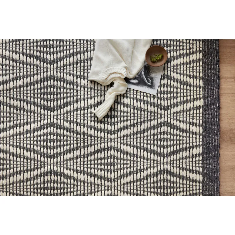 Kenzie Ivory / Charcoal Rug (7' 9" X 9' 9")