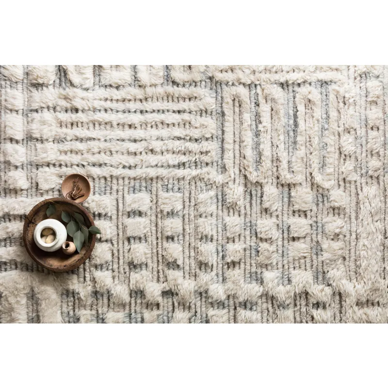 Khalid Ivory / Sky Rug (4' 0" X 6' 0")