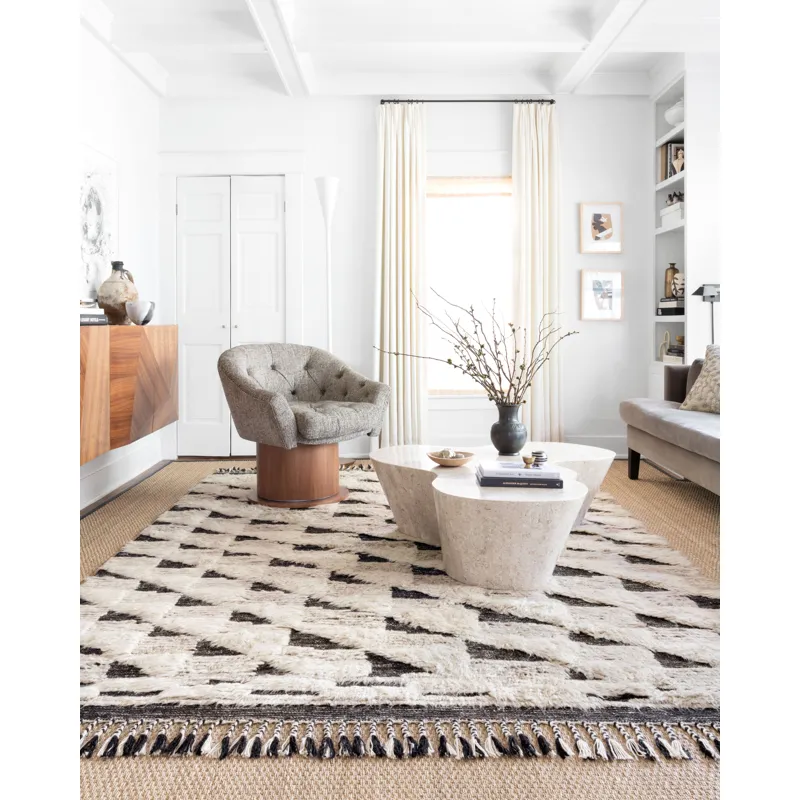 Khalid Natural / Black Rug (7' 9" X 9' 9")