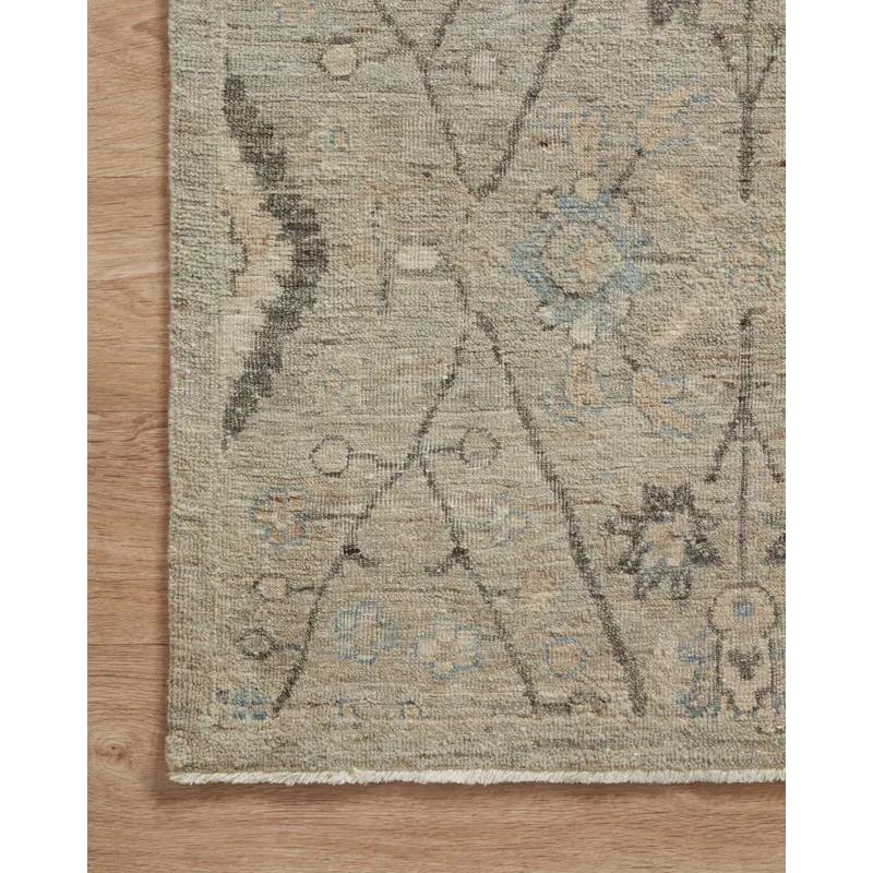 Legacy 2\'-9\" X 14\' Rug