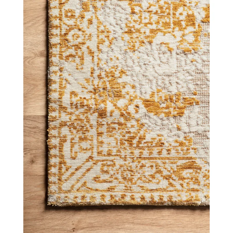 Lindsay Gold / Antique White Rug (2' 3" X 3' 9")