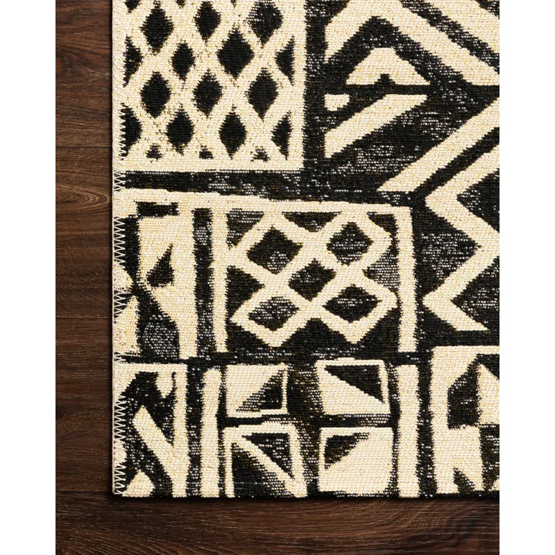 Mika Ivory / Black Rug (10' 6" X 13' 9")