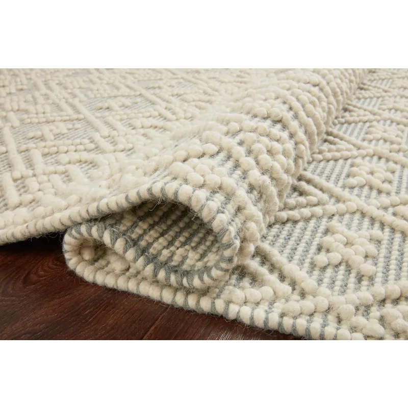 Noelle Ivory / Blue Rug (4' 0" X 6' 0")