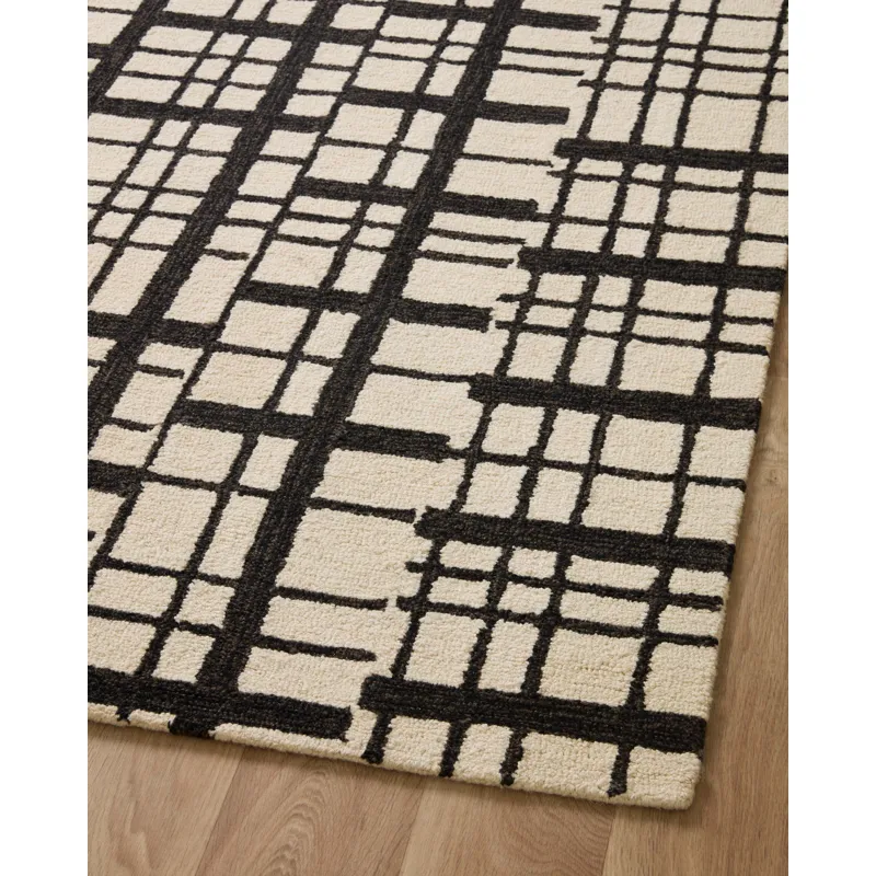 Polly Black / Ivory Rug (2' 0" X 5' 0")