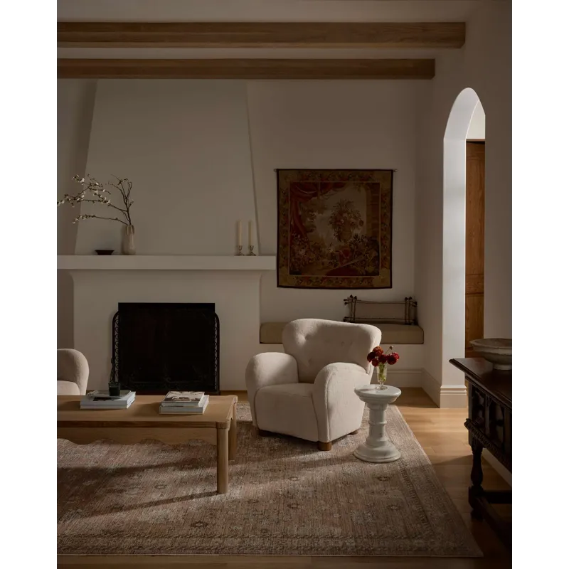 Priscilla 7\'-10\" X 10\' Rug