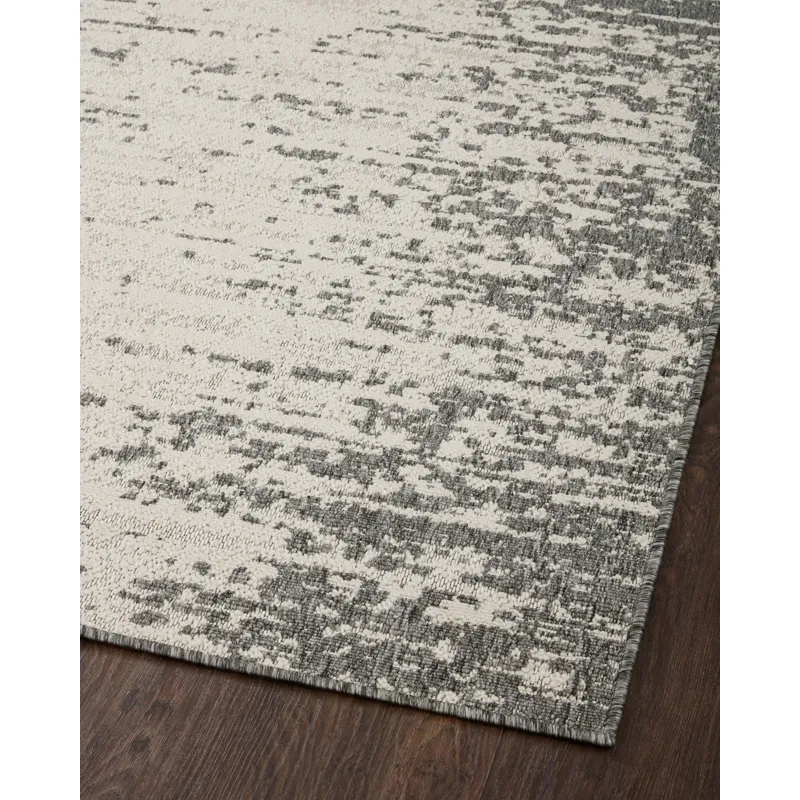 Rainier Ivory / Grey Rug (2' 3" X 7' 7")