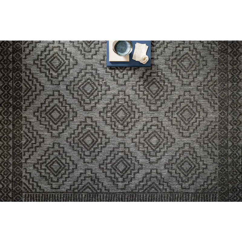 Rainier Grey / Charcoal Rug (7' 10" X 10' 10")