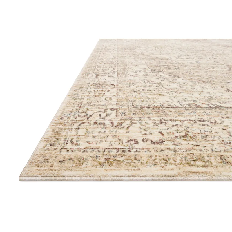 Revere Ivory / Berry Rug (2' 6" X 8' 0")