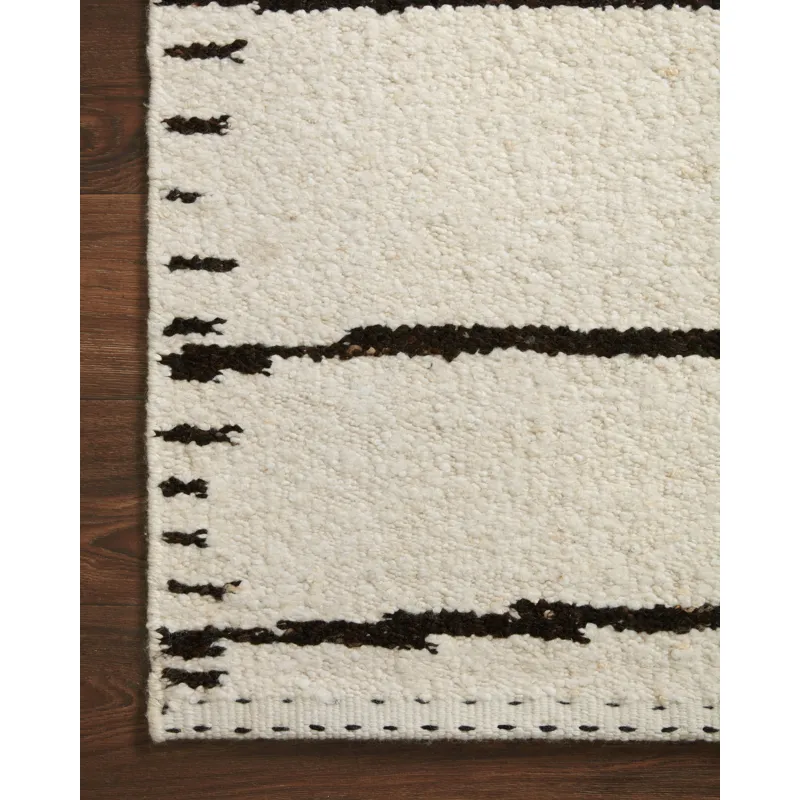 Roman Ivory / Black Rug (8' 6" X 11' 6")